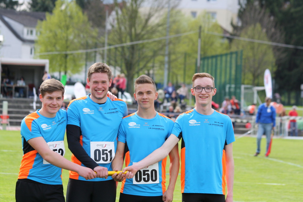 Felix Schlegel, Florian Hanz, Justus Hänsel und Maximilian Klink (v. lks): 4x100m mit neuem Kreisrekord  in 44,91